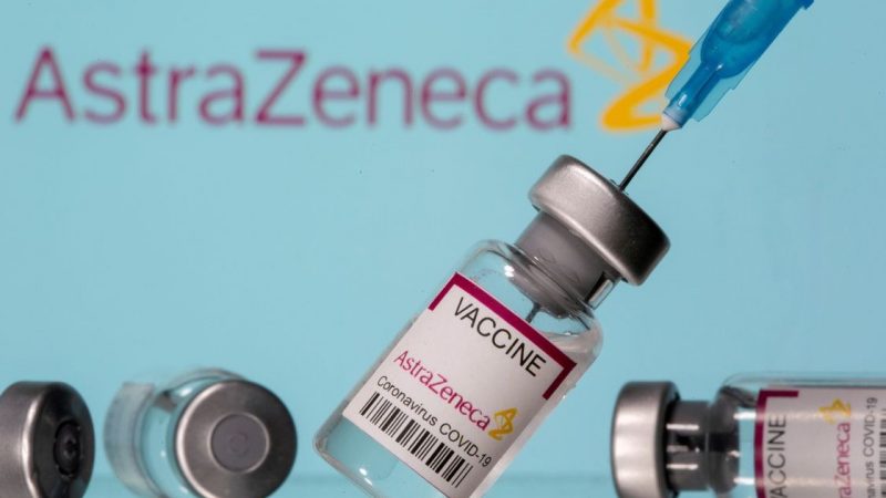 Estudo indica que terceira dose da AstraZeneca protege contra Ômicron