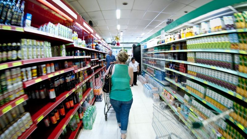 Inflação para família de renda mais baixa sobe 0,84% em novembro