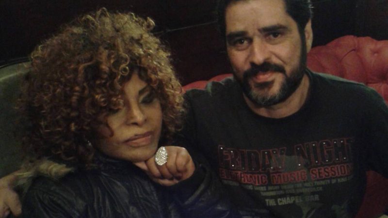 Musicista palmeirense que trabalhou com Elza Soares lamenta morte da cantora