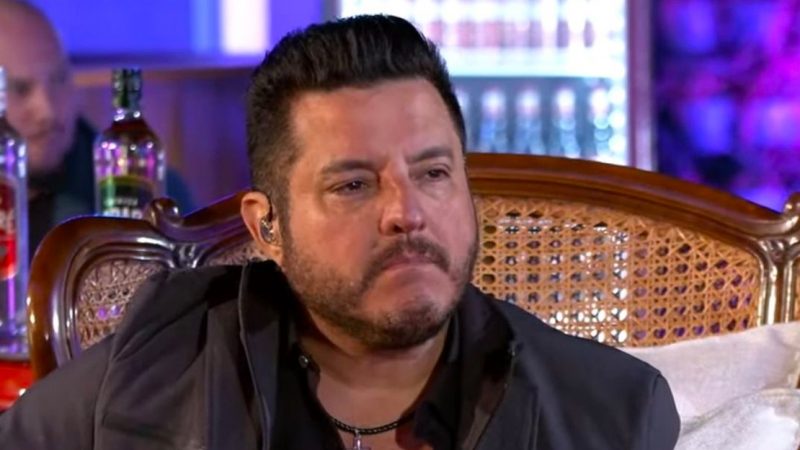 Avião em que estava o sertanejo Bruno faz pouso de emergência após estouro de turbina