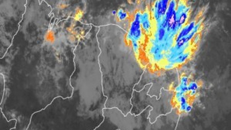 Alagoas pode ter pancadas de chuva, raios e rajadas de vento