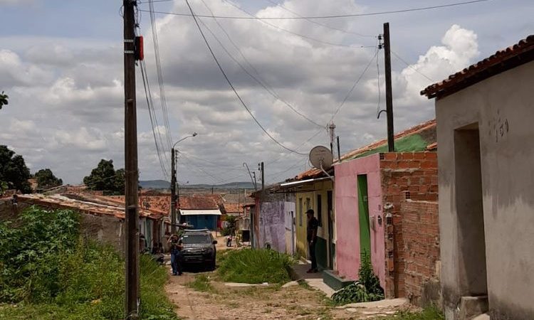 Três pessoas são presas acusadas de matar suspeito de tráfico em Arapiraca