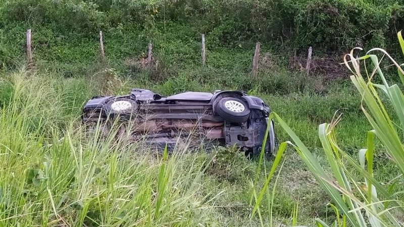Empresária de Arapiraca morre após capotamento na BR-101, em Pernambuco