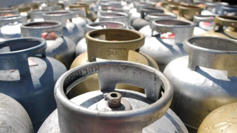 Governo inicia pagamento do vale-gás nesta terça. Veja calendário