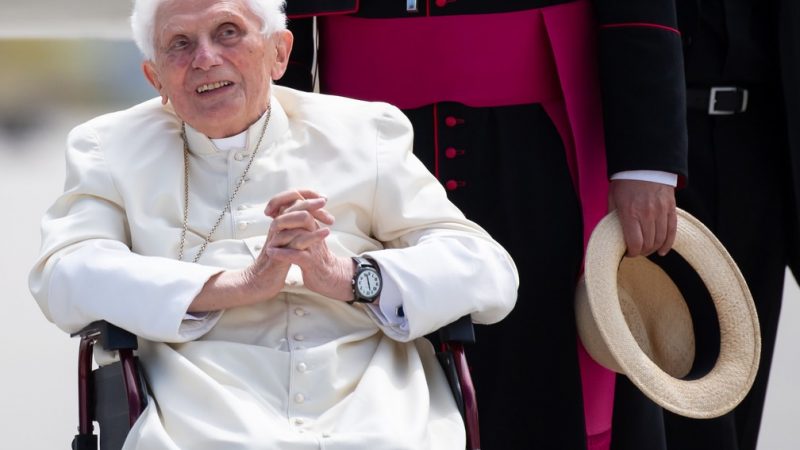 Relatório diz que Bento XVI acobertou casos de pedofilia na Alemanha
