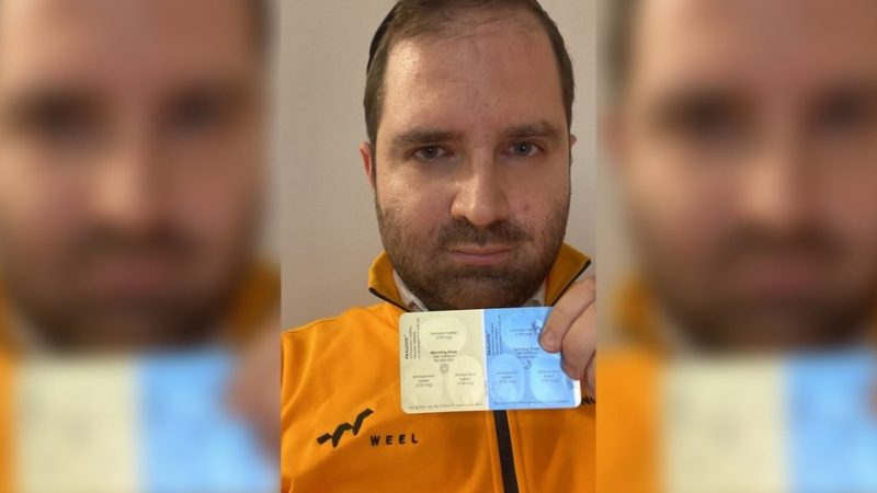 Brasileiro é o primeiro paciente a receber remédio da Pfizer contra Covid em Israel