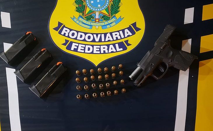 PRF prende homem por porte ilegal de arma em Palmeira dos Índios