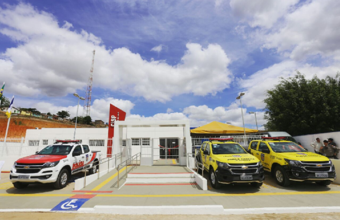 Avó é atingida por pedrada na cabeça ao defender neta das agressões do pai