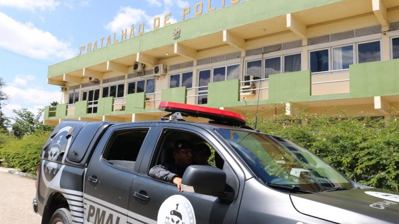 Operação contra o tráfico de drogas prende 10 pessoas em Arapiraca