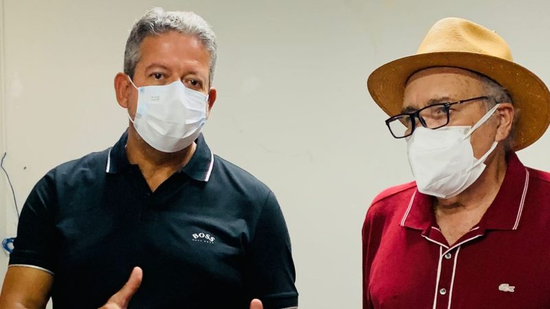 Arthur Lira e parceiros do Hospital Regional Santa Rita visitam obras da Instituição
