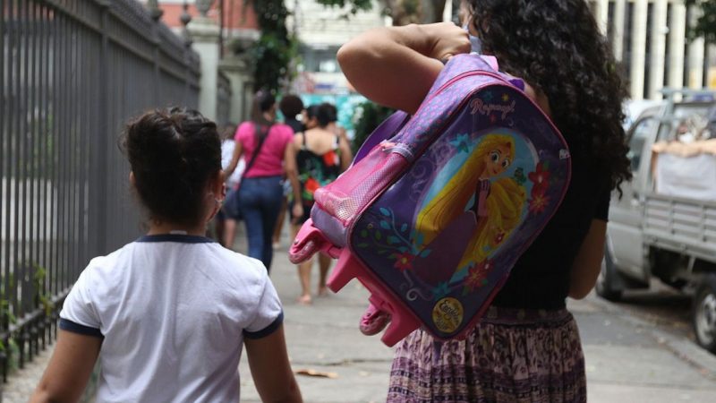 Dois em cada três estudantes precisam de reforço escolar, diz pesquisa