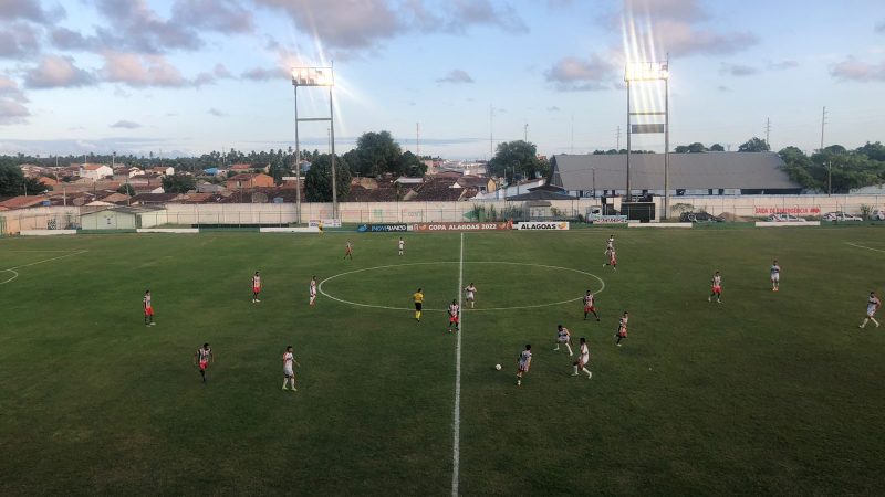 CSE vence Coruripe por 1 a 0 e lidera Grupo B da Copa Alagoas