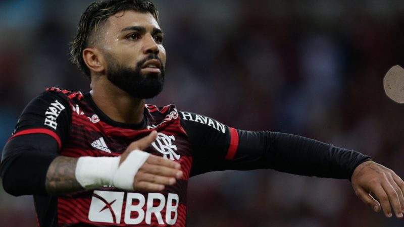 Gabigol marca e Flamengo vence Vasco na semifinal do Carioca