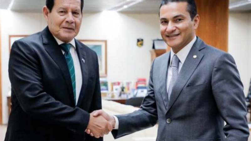 Mourão se filia ao Republicanos e vai concorrer ao Senado pelo RS