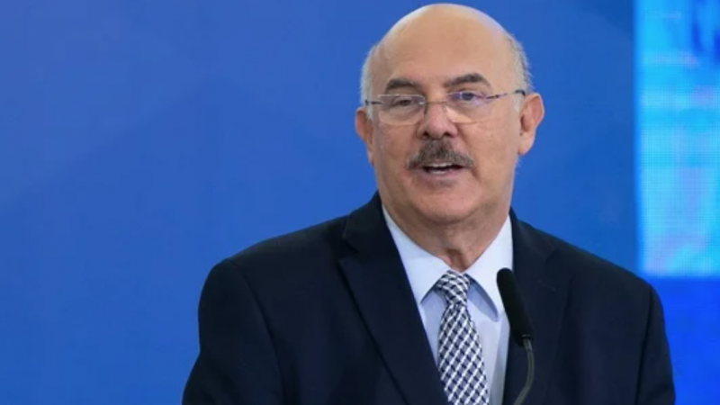 Após escândalo com pastores, ministro da Educação pede demissão