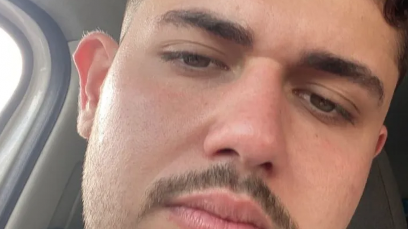 Corpo encontrado dentro de caminhonete pode ser de jovem desaparecido