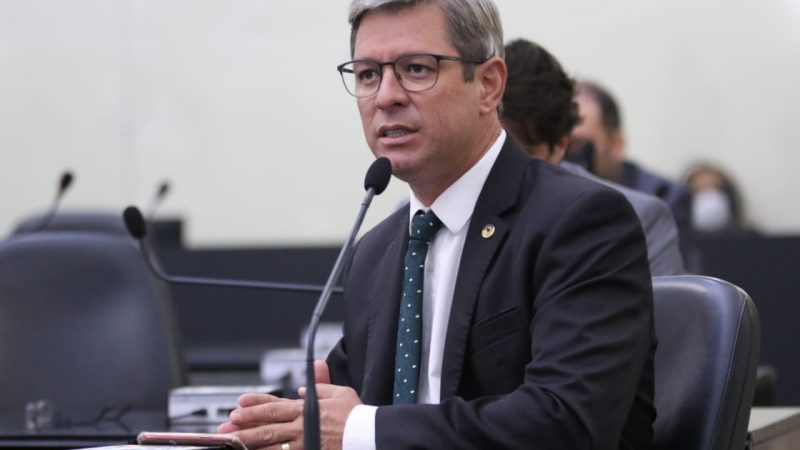 Cabo Bebeto oficializa candidatura a governador tampão de Alagoas