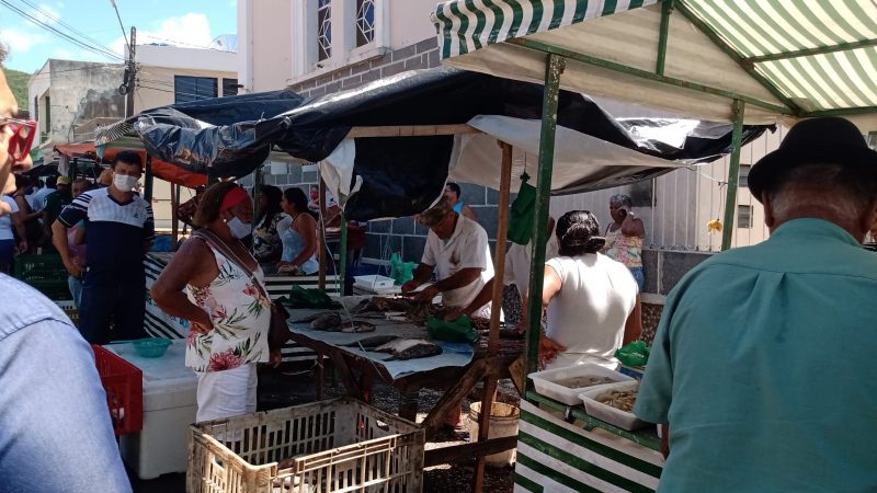 Semana Santa eleva o preço de pescados na Feira do Peixe, em Palmeira dos Índios