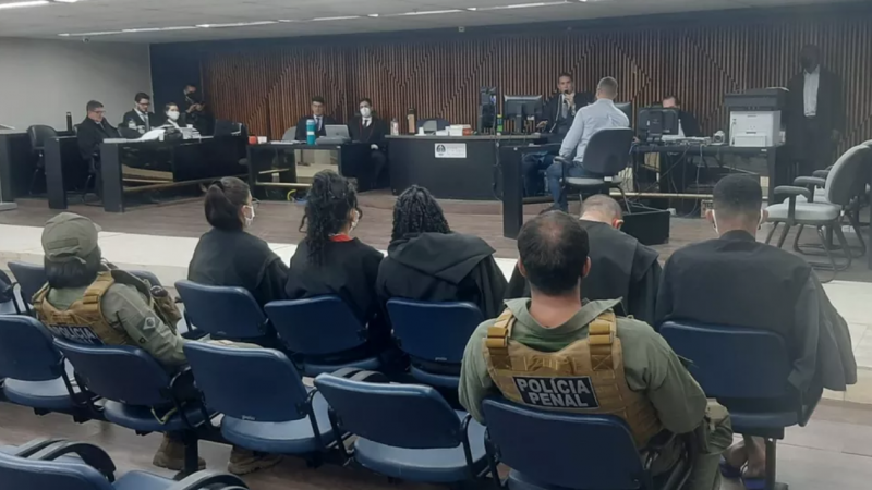 Testemunha no júri, delegado diz que mulher morta por fazer sinal em festa em Maceió não integrava facção criminosa