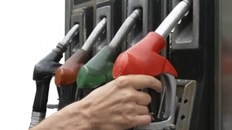 Gasolina chega a R$ 10, mas etanol é vantajoso em apenas dois estados