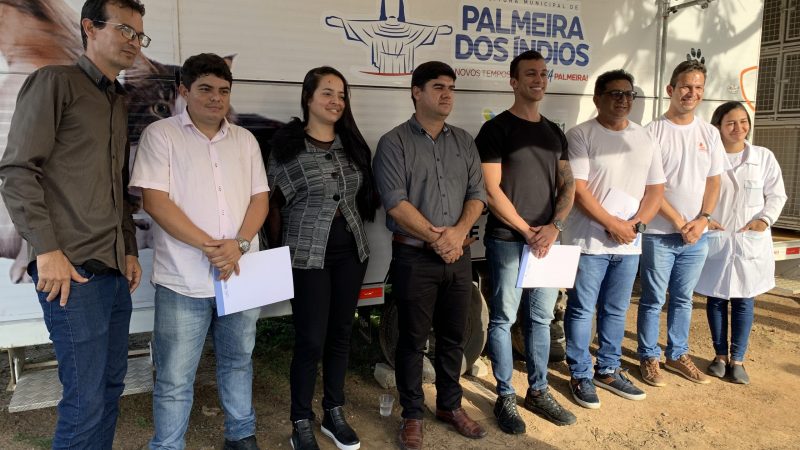 Programa Pet Amigo recebe visita do delegado Leonan Pinheiro, em Palmeira