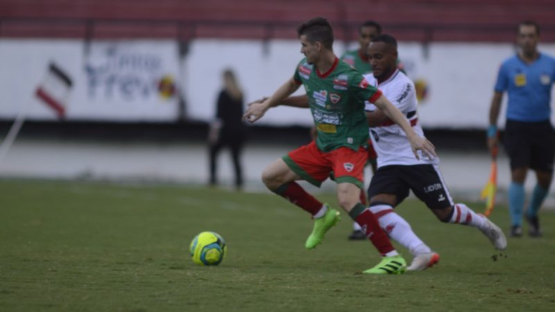 CSE sofre virada relâmpago e perde para o Santa Cruz: 2 a 1