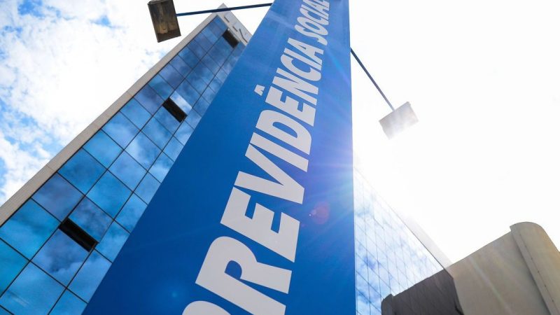 INSS paga a segunda parcela do 13º salário a partir desta quarta