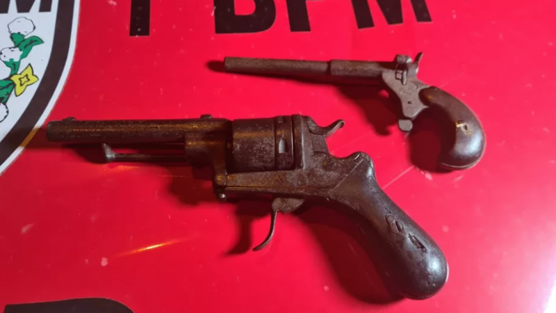 Polícia recupera mais duas armas furtadas do Instituto Histórico de Alagoas