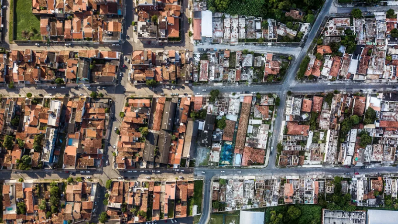 Moradores de bairros atingidos em Maceió acompanham audiência contra Braskem na Holanda