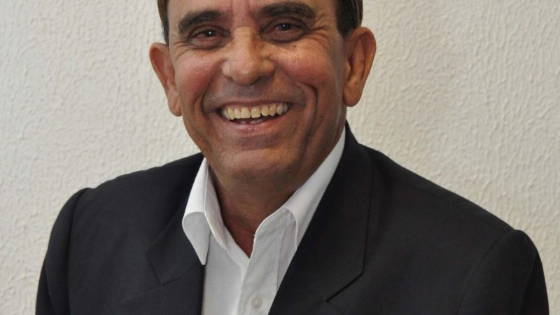 Radialista Canetinha Pedrosa morre aos 74 anos