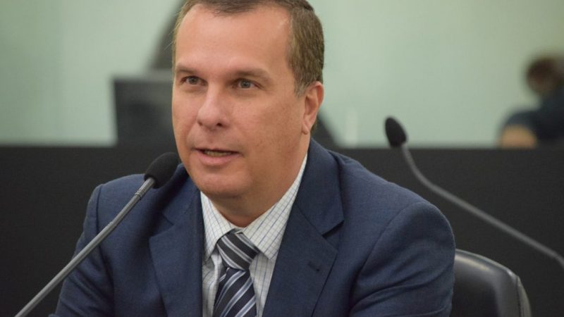 Sérgio Toledo desiste da reeleição em AL