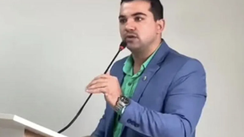 Sem ter lido Projeto, vereador comete gafe ao atacar prefeito e Sinteal sobre reposição salarial da Educação