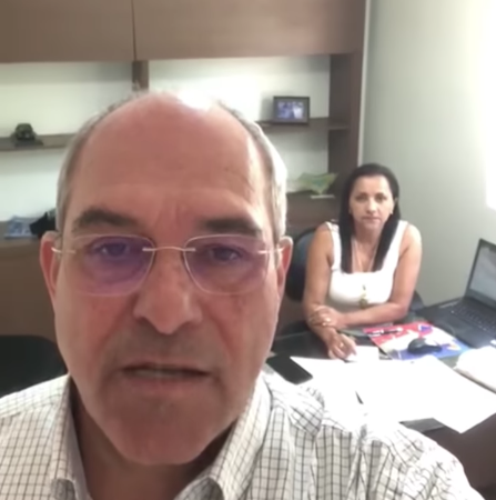 Prefeito de Quebrangulo anuncia aumento de 24,32% em salários de professores que passam a receber o piso da categoria