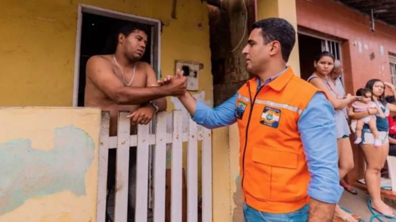 Prefeitura de Maceió anuncia auxílio de até R$ 3 mil para famílias vítimas das enchentes