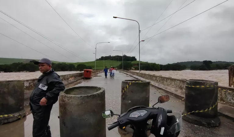 Confira quais rodovias em Alagoas têm interdições nesta terça-feira