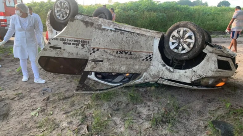 Empresária morre após capotamento na BR-101, em Junqueiro