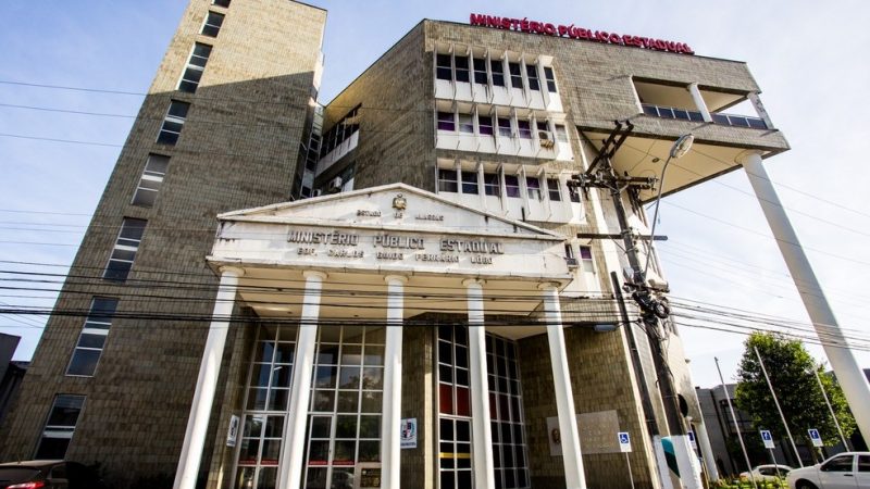 Pai e madrasta são denunciados por homicídio quadruplamente qualificado por morte de criança