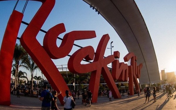 Guns N’ Roses pede 12 camarins, 250 toalhas, rosas e massagistas no Rock in Rio