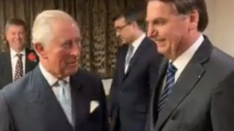 Antes do funeral, Bolsonaro será recebido pelo rei Charles em Buckingham