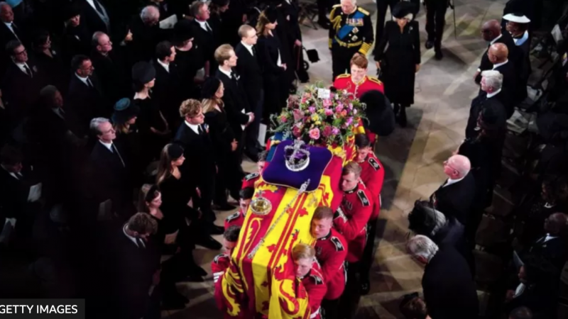 Elizabeth 2ª: cinco momentos do funeral da rainha em Londres