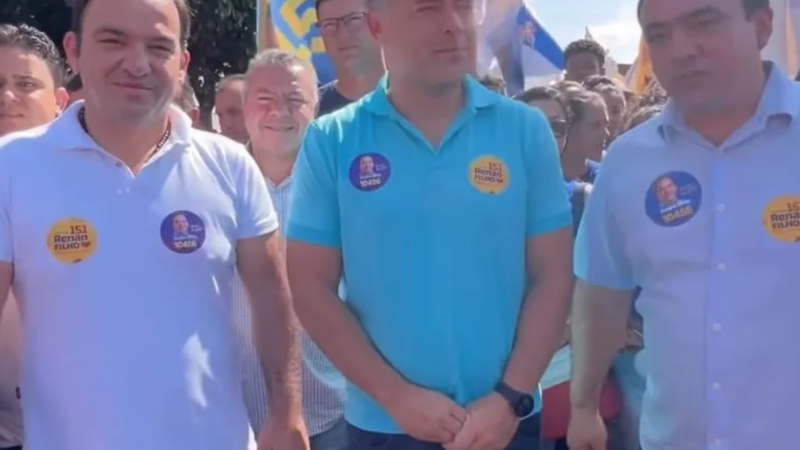 Deputado eleito que era vendendor de fato de boi e coco na feira faz grande festa em Junqueiro