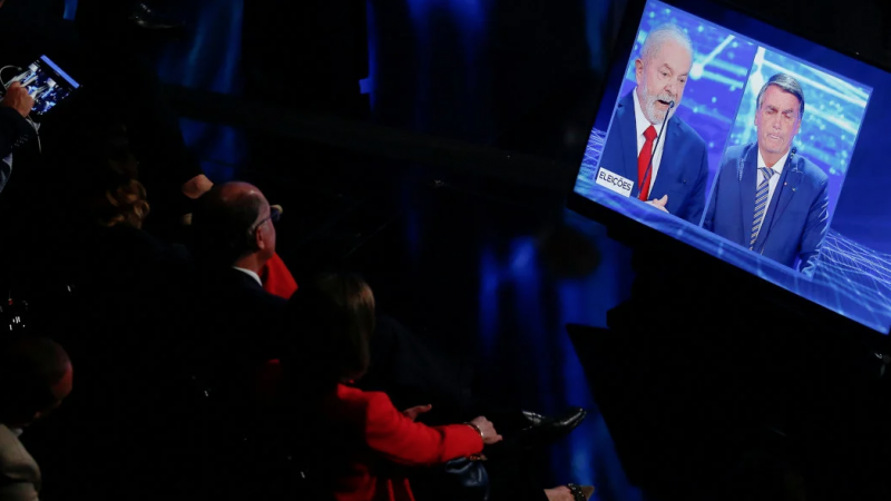 Ipec sobre o 2º turno: Lula tem 51%; Bolsonaro, 42%