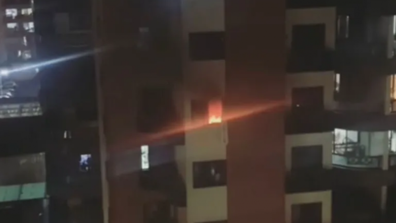 Lâmpada explode e incendeia apartamento na Jatiúca, em Maceió