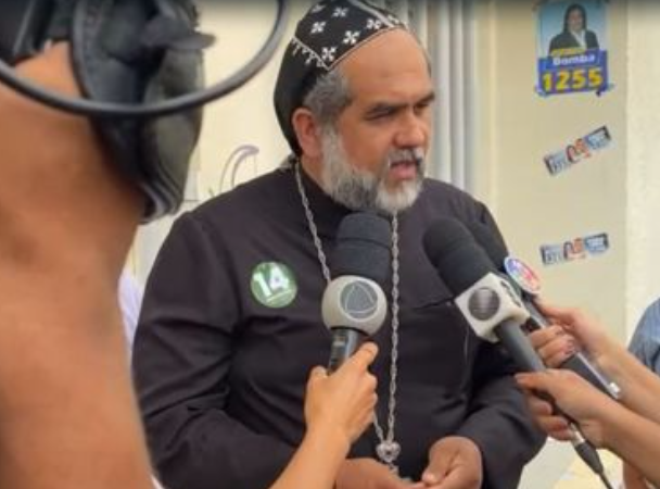 Padre Kelmon só recebeu um voto na seção onde votou, em Salvador