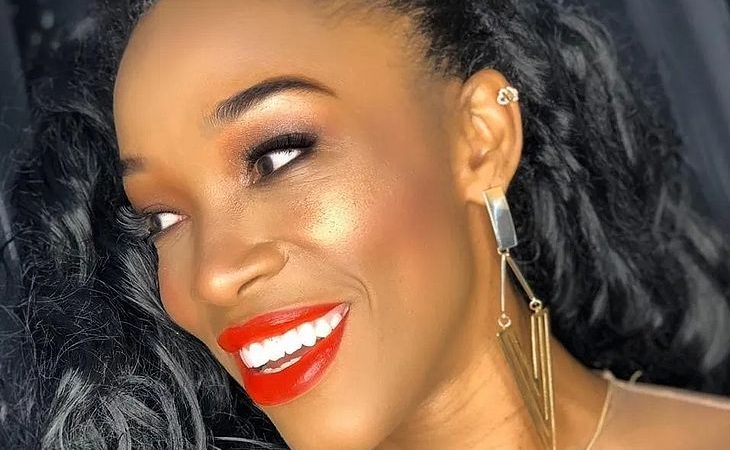 Ex-rainha do Carnaval é encontrada morta dentro de casa, em Santos