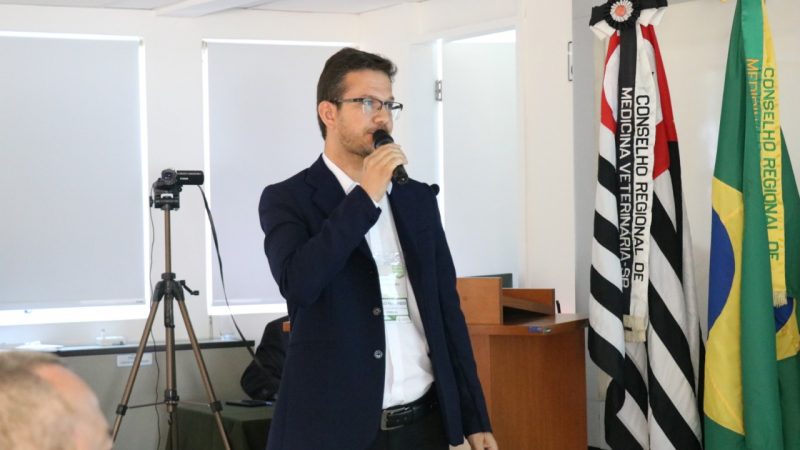 Programa Pet Amigo é apresentado em seminário, em São Paulo