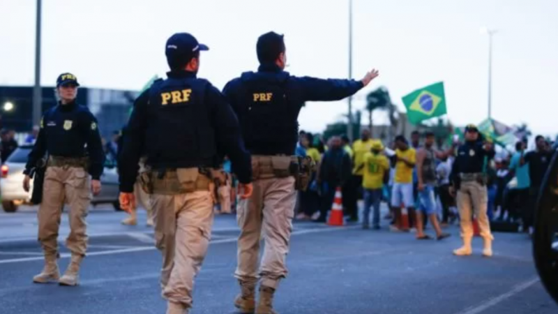 Bloqueios em rodovias perdem força no Brasil após fala de Bolsonaro