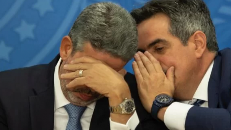 Aliado de Bolsonaro, PP já pisca para Lula