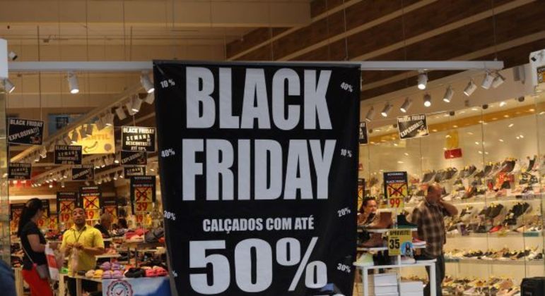 Consumidor deve ficar atento a armadilhas da ‘Black Fraude’, alerta advogado