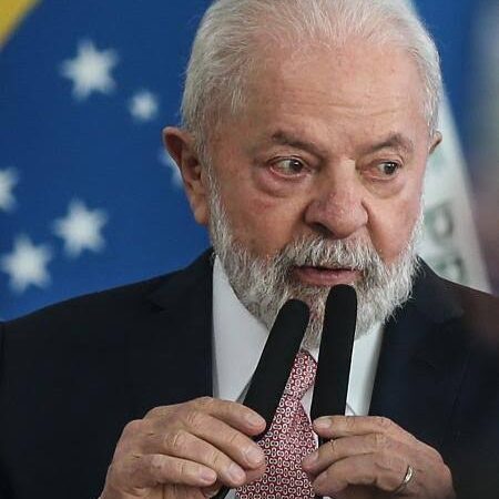 Lula se Reúne com Mauro Vieira em Meio a Negociações para Retirada de Brasileiros da Faixa de Gaza